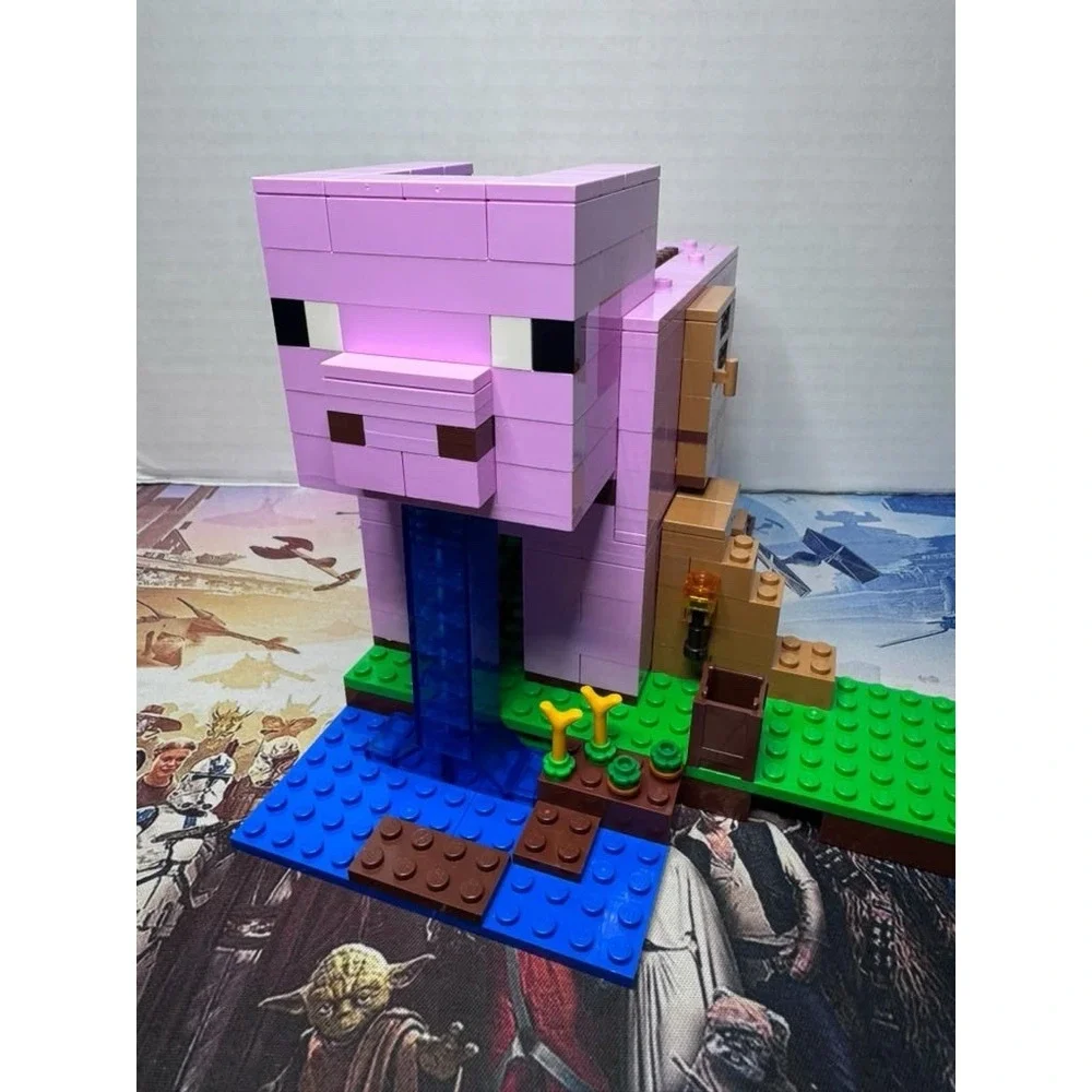 LEGO Minecraft: The Pig House 21170 100% Complete Set - NO Box Or Manual